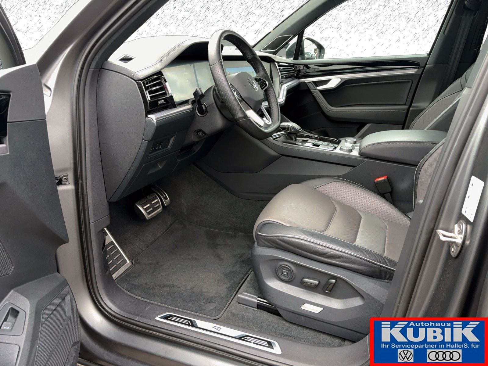 Volkswagen Touareg 3.0 TDI R-Line Black Style+Allradlenkung