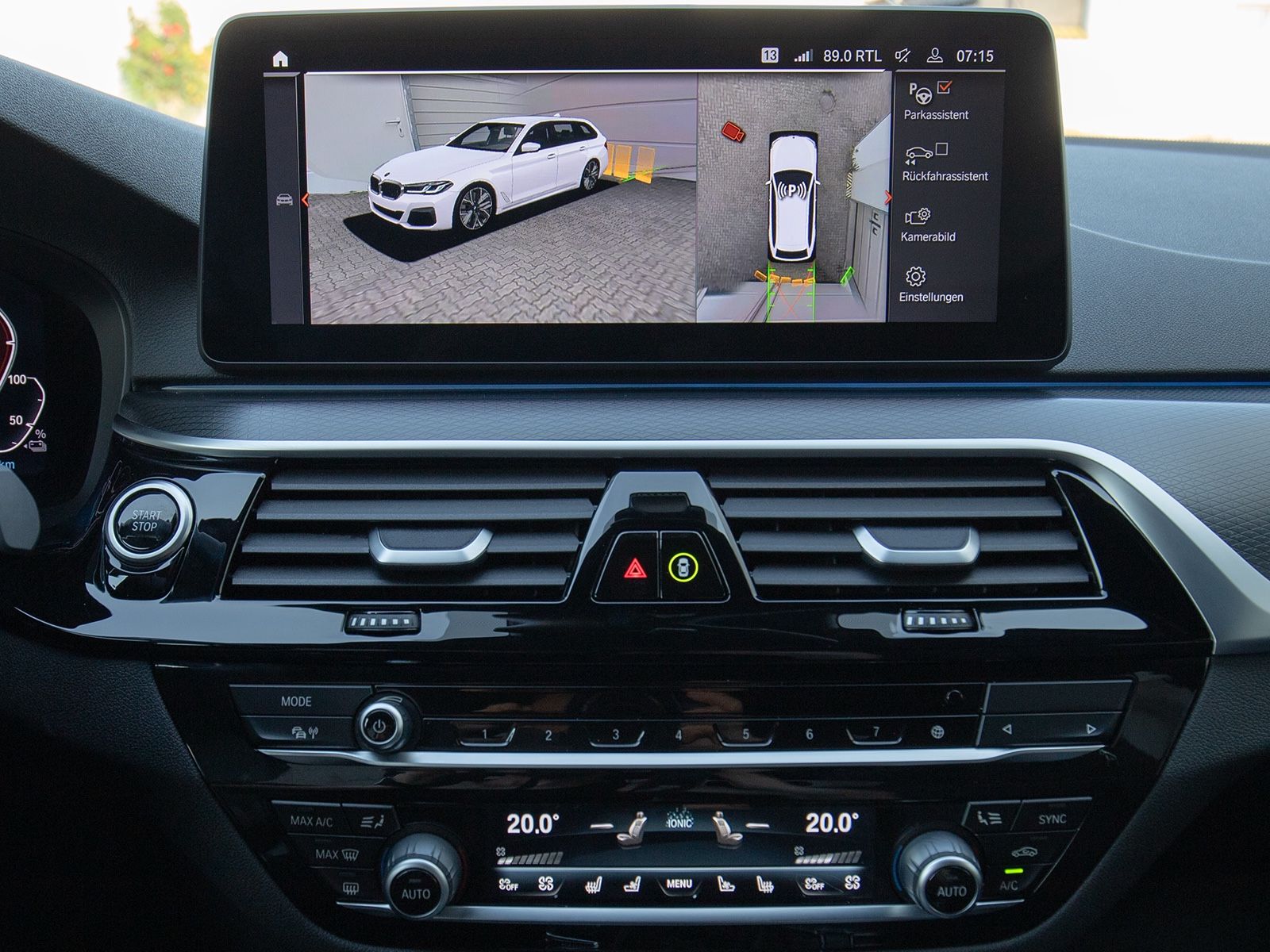 BMW 530e xD M-Sport 360°LenkHz.HuD Sitzlüft.PANO