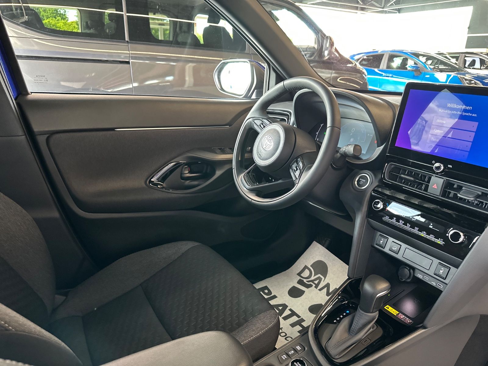 Toyota Yaris Cross 1,5-l-VVT-iE Allrad *SOFORT*