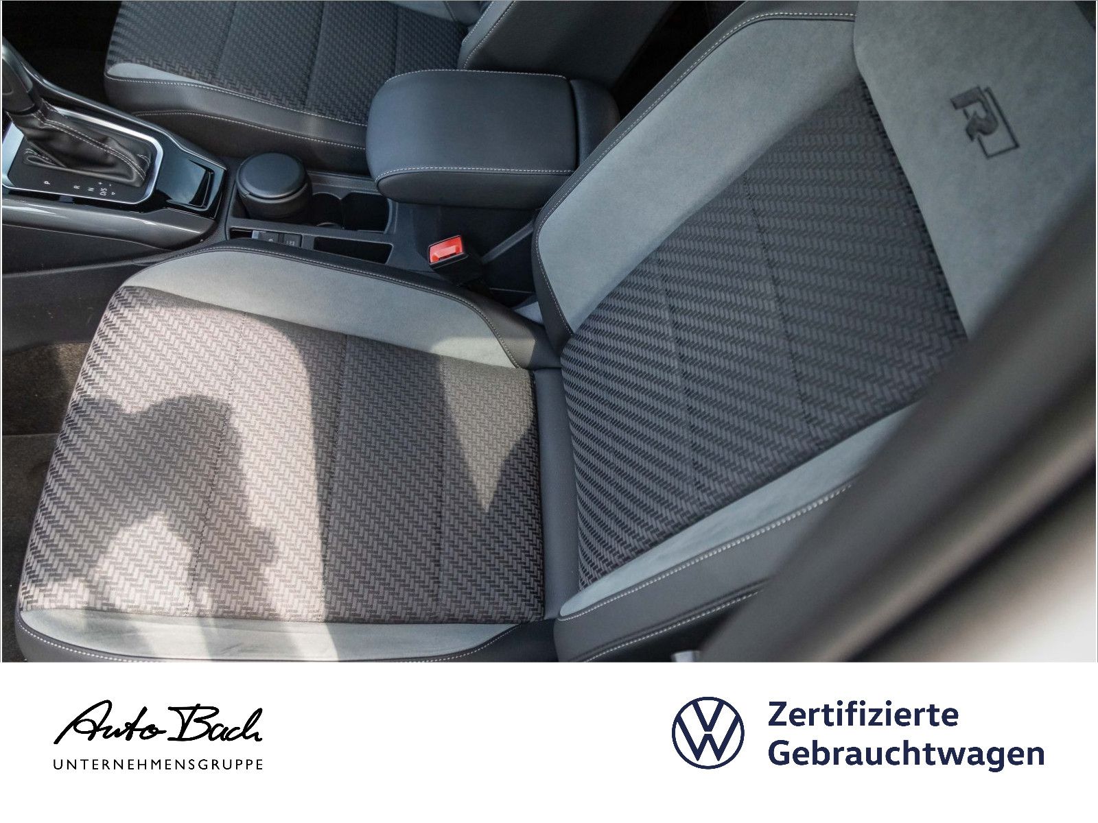 Volkswagen T-Roc 1.5 TSI Sport DSG - Samsaru's Car Outlet
