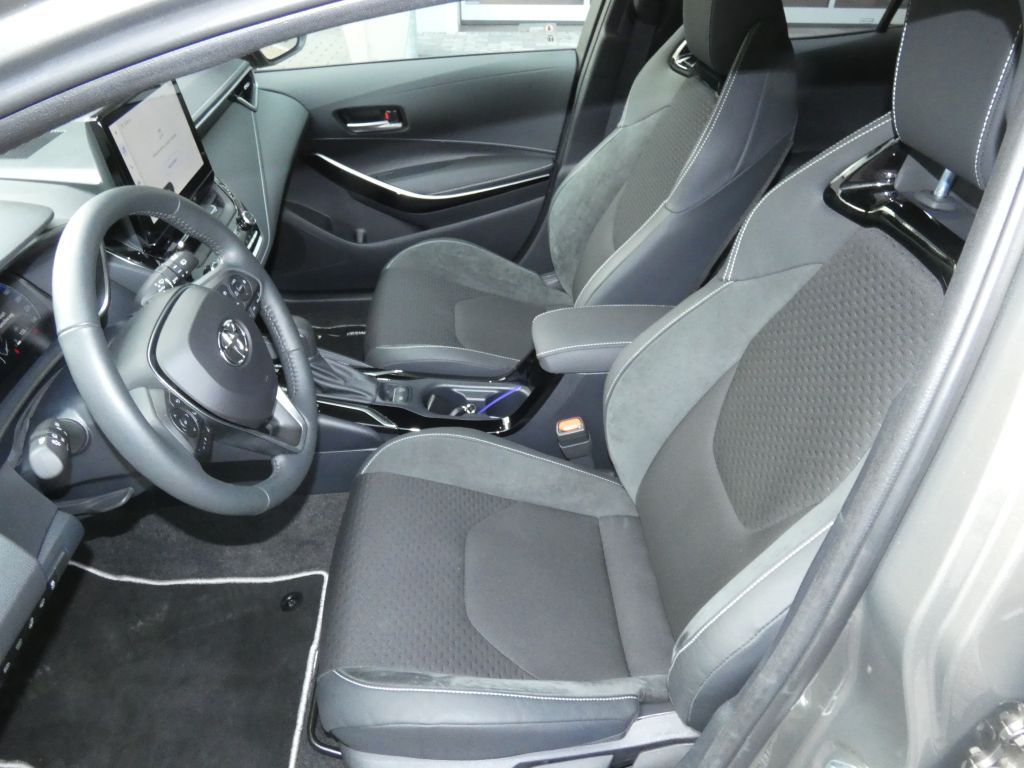 Toyota Corolla 2.0 Hybrid Lounge*Matrix LED+Navi+SHZ