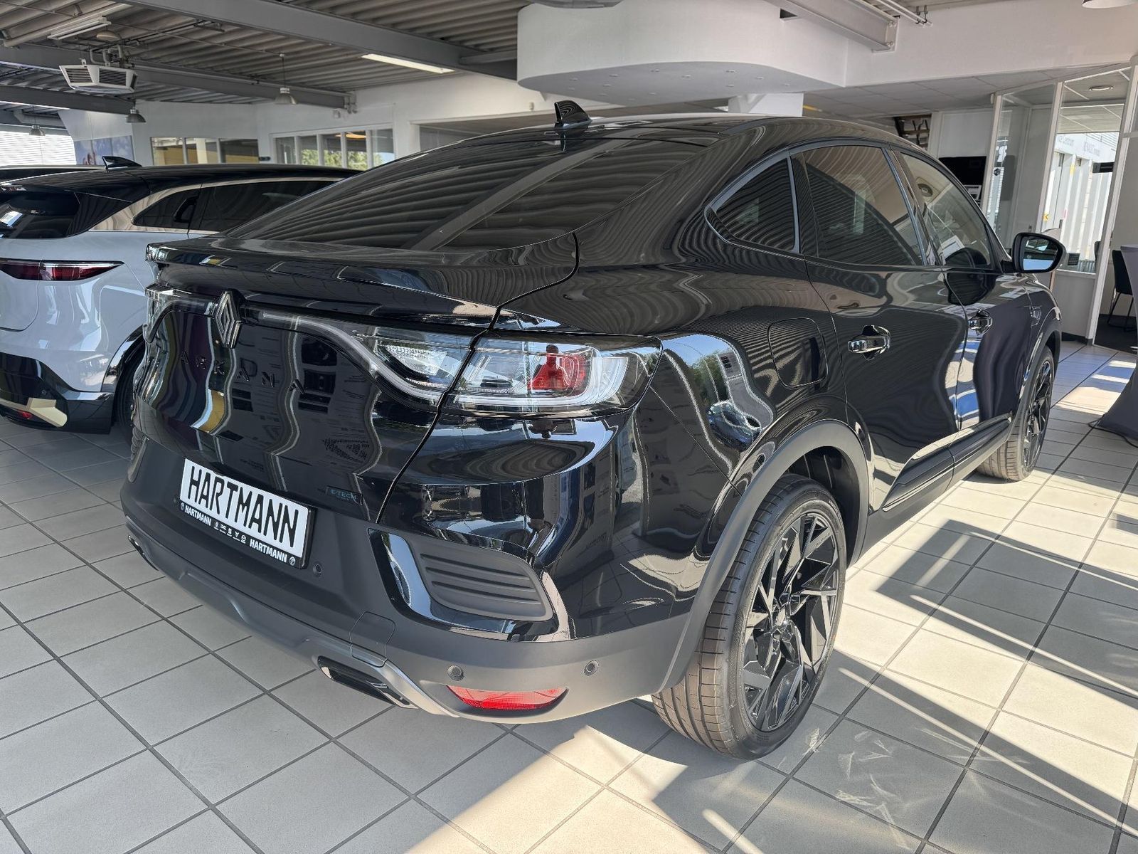 Renault Arkana ESPRIT ALPINE Full Hybrid - Samsaru's Car Outlet