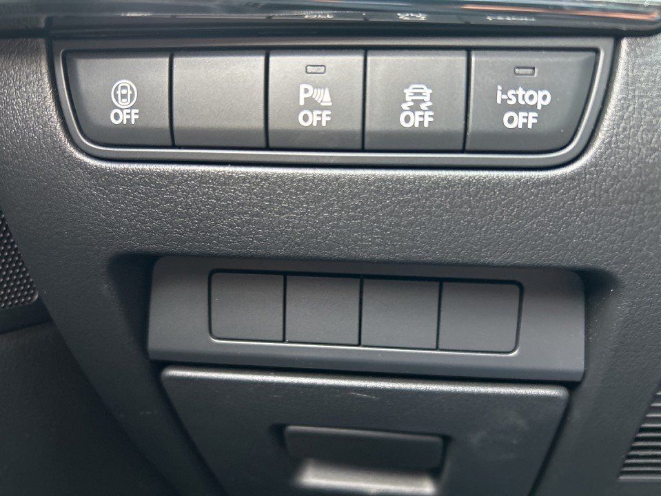 Mazda 3 2.0l "Selection" "NAVI" M Hybrid