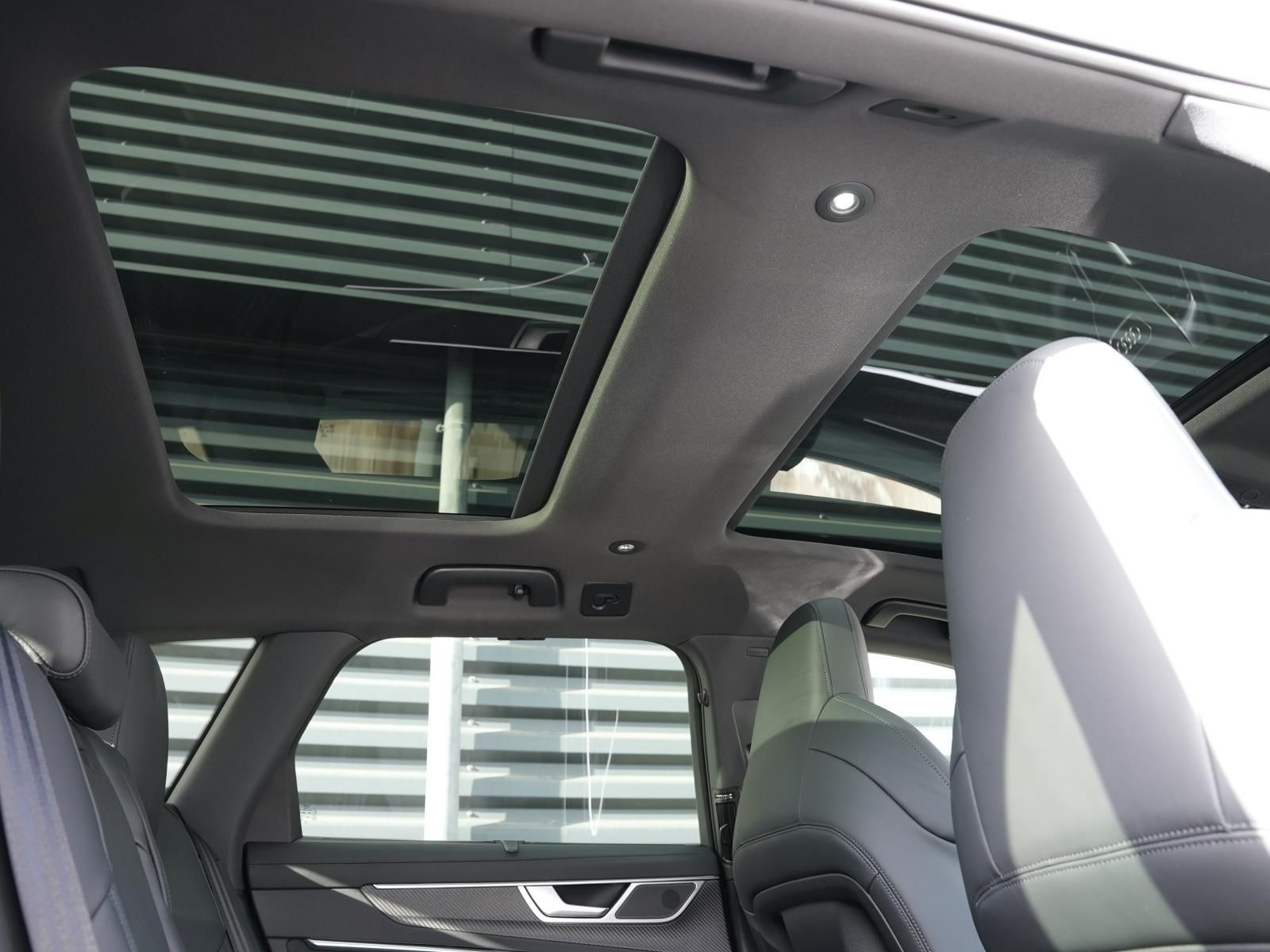 Audi RS6 Avant quattro Sportabgas Standheizung FLA HU