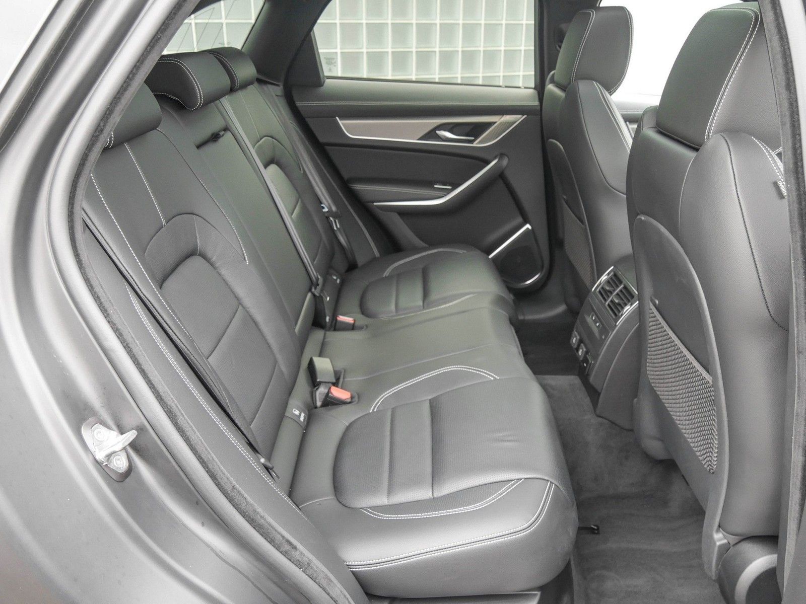 Jaguar F-PACE D300 R-Dynamic SE 90th Anniversary Editio