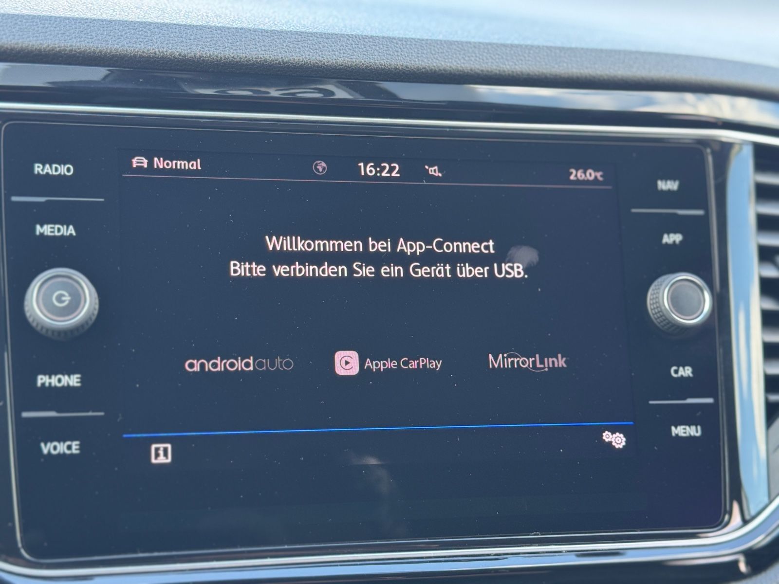 Volkswagen T-Roc R 4Motion - Samsaru's Car Outlet