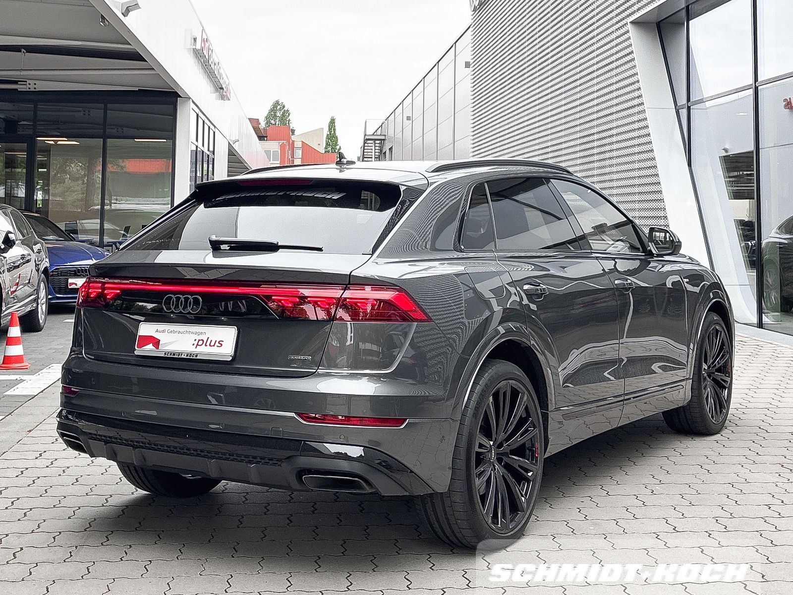 Audi Q8 SUV TFSI e quattro S line Stronic UPE129 NAVI