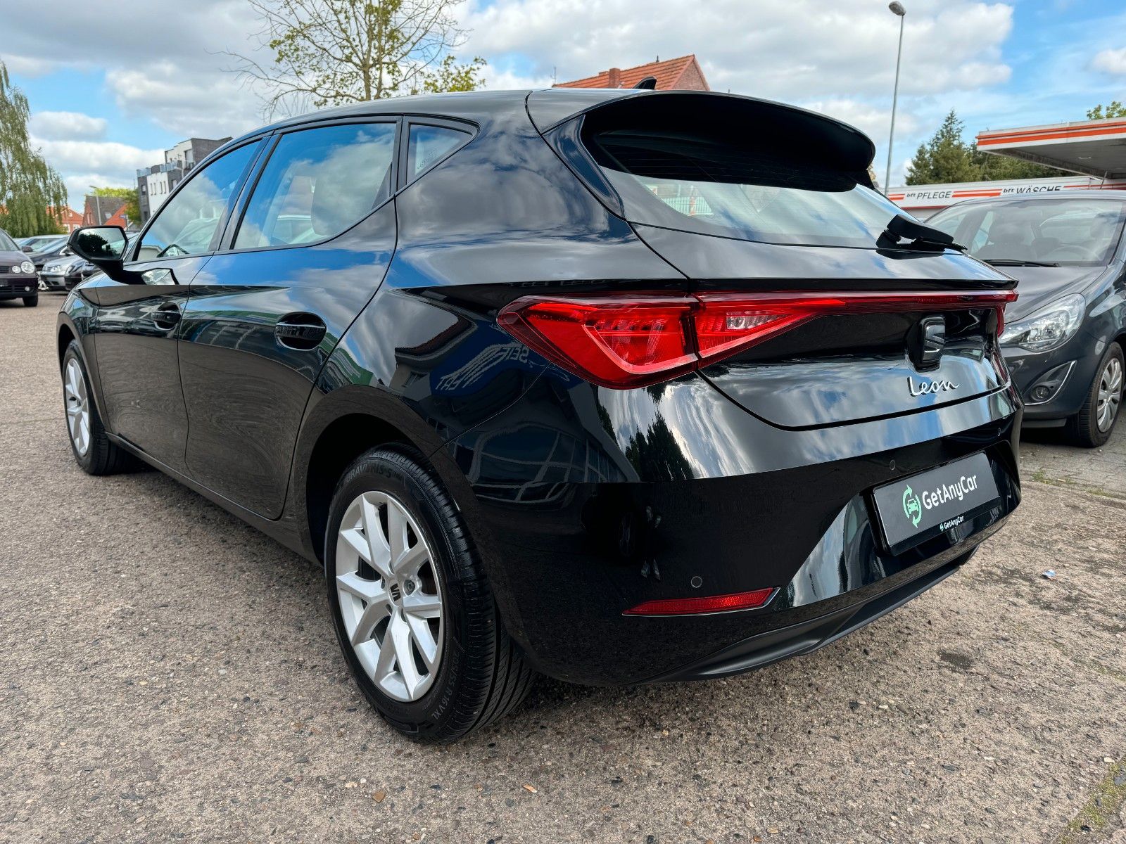 Seat Leon Style 1.0 eTSI DSG - Samsaru's Car Outlet