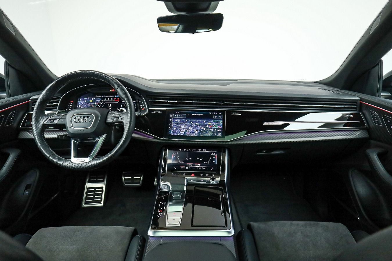 Audi RS Q8 PANO*RS-AGA*305KM/H*KERAMIK*NACHTSICHT*B&O