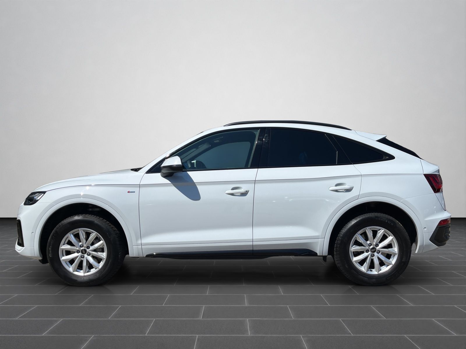Audi Q5 Sportback S line 45 TFSI - Samsaru's Car Outlet