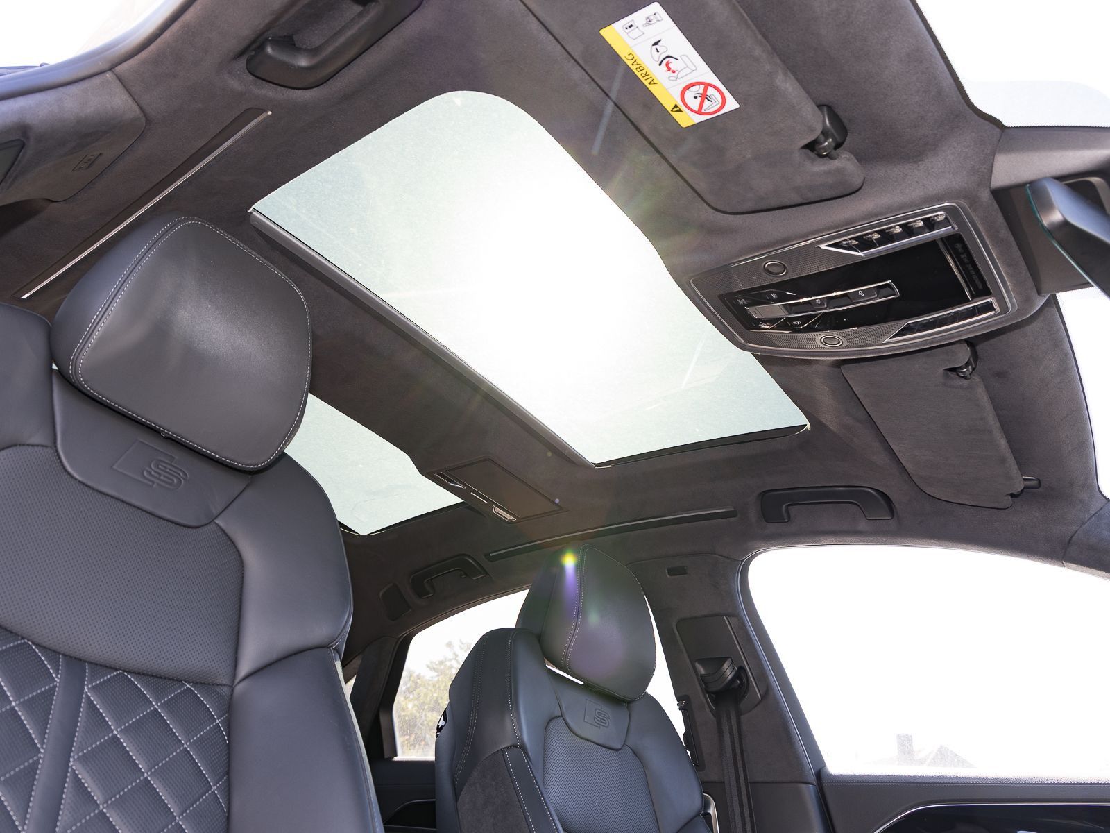 Audi A8 60 TFSIe Q NP163 - Samsaru's Car Outlet