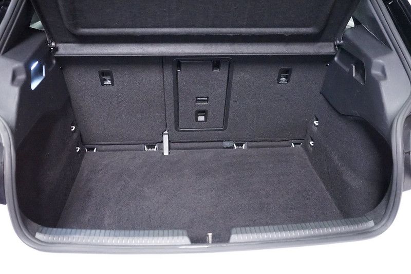 Volkswagen ID.3 Performance Pro - Samsaru's Car Outlet