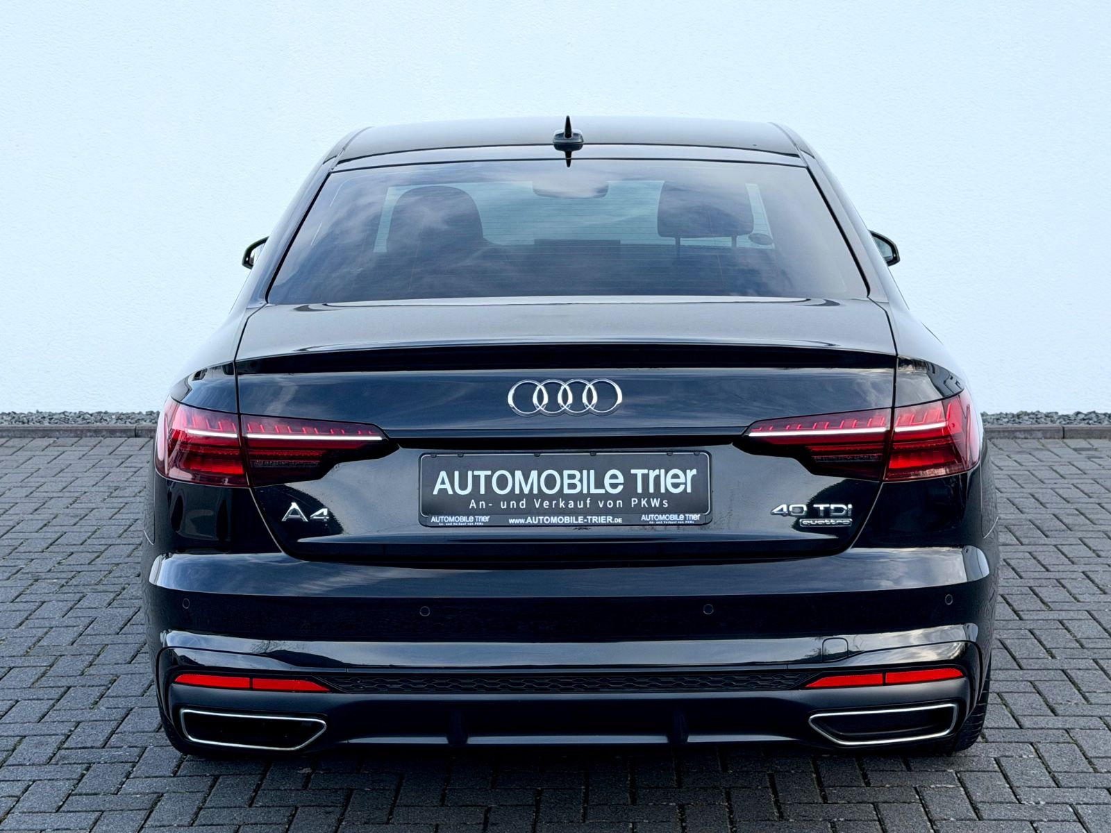 Audi A4 Lim. 40 TDI quattro S line /NAVI/LED/CAM/