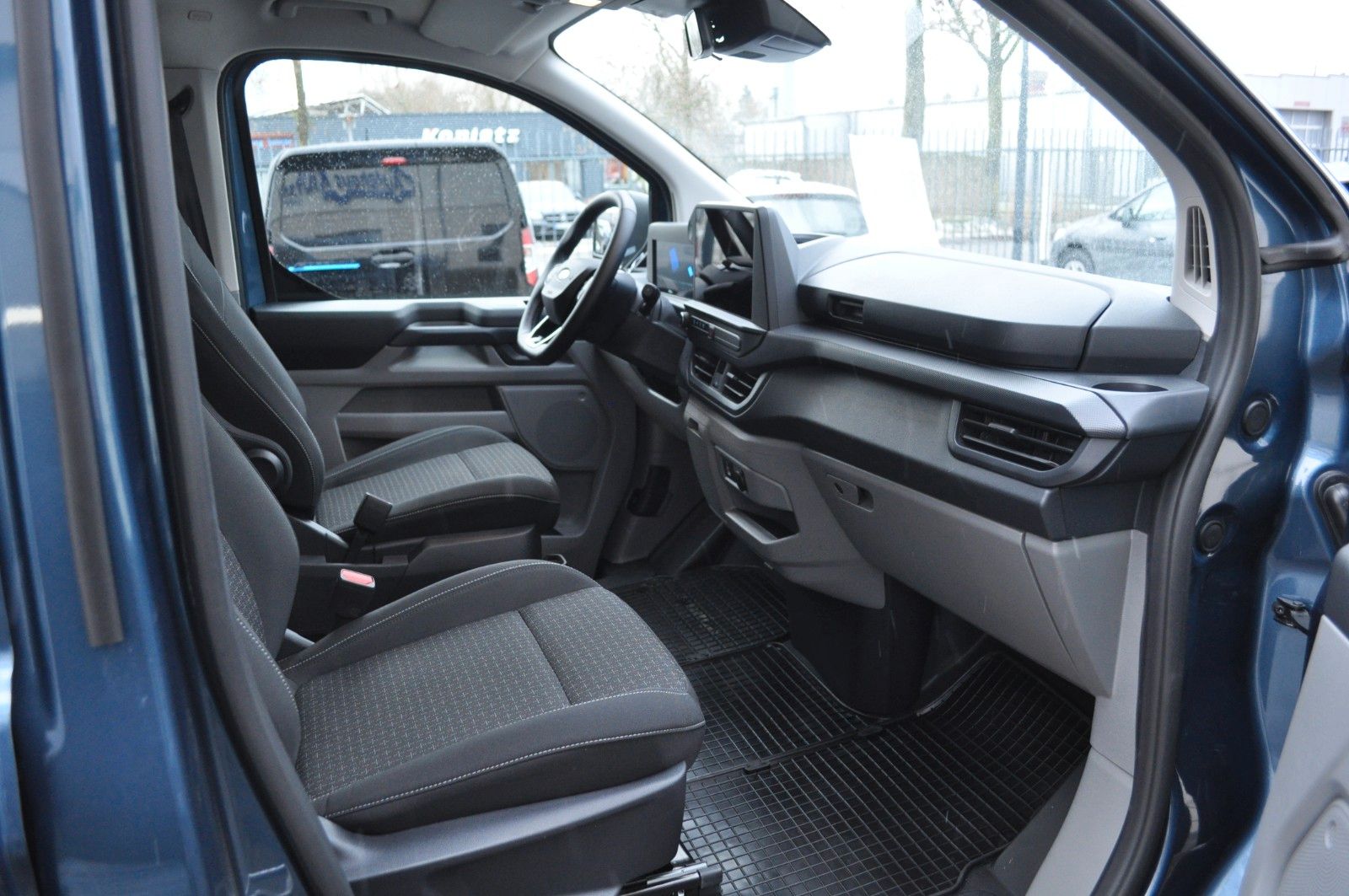 Ford Transit Custom Kombi 320 L1 FWD TREND/AUT/ALU