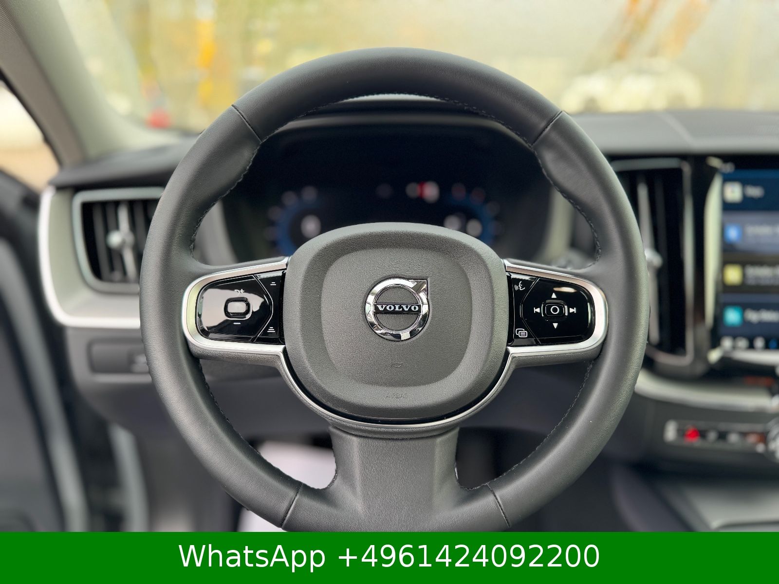 Volvo XC60 Plus Dark AWD AHK|KAMERA|H&K