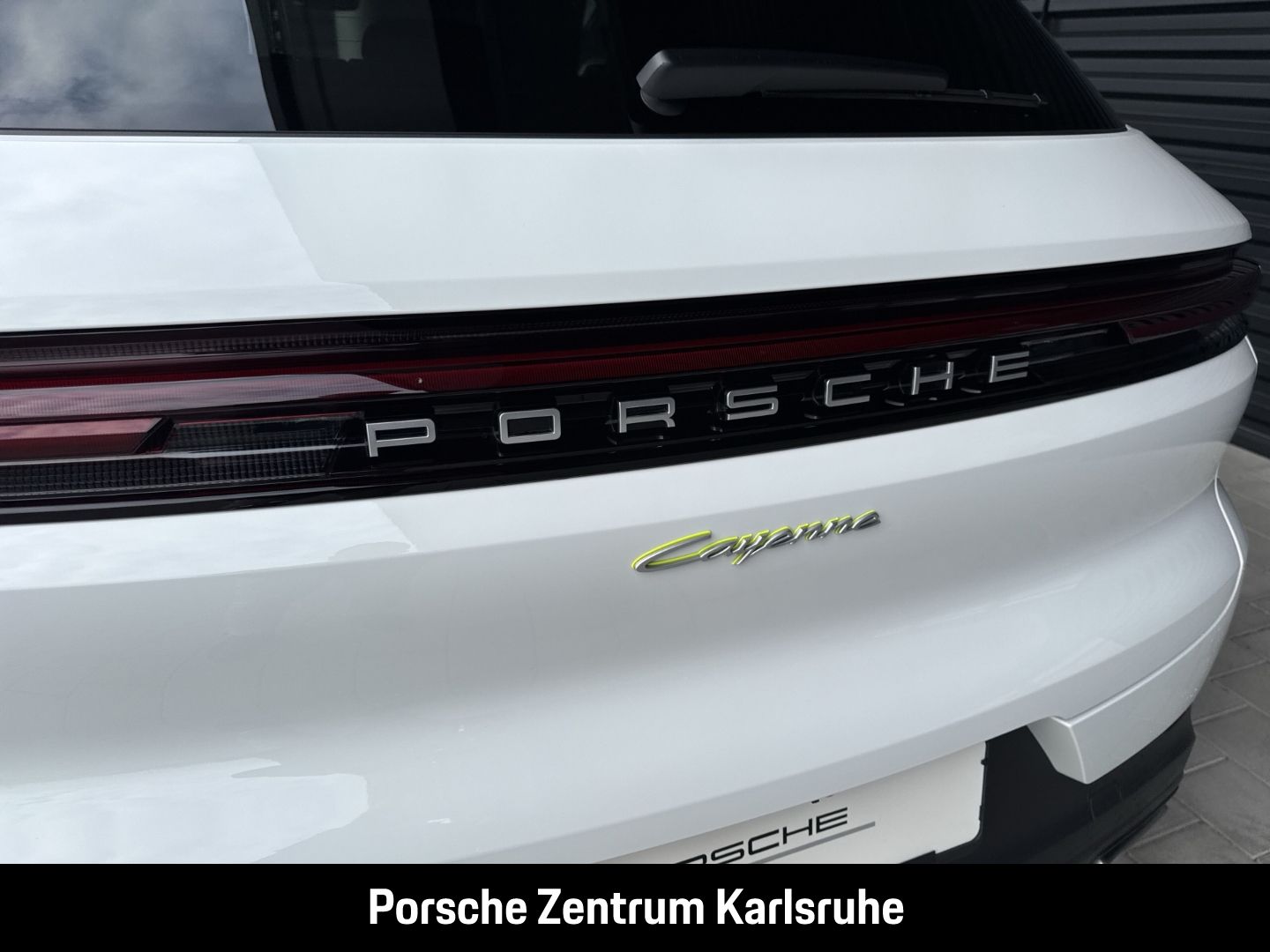 Porsche Cayenne E-Hybrid BOSE LED-Matrix Panoramadach