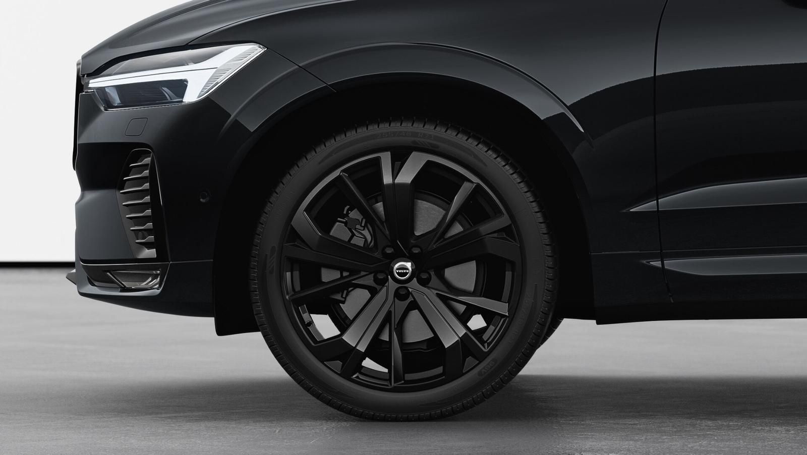 Volvo XC60 B5 AWD Black Edition Plus - Samsaru's Car Outlet