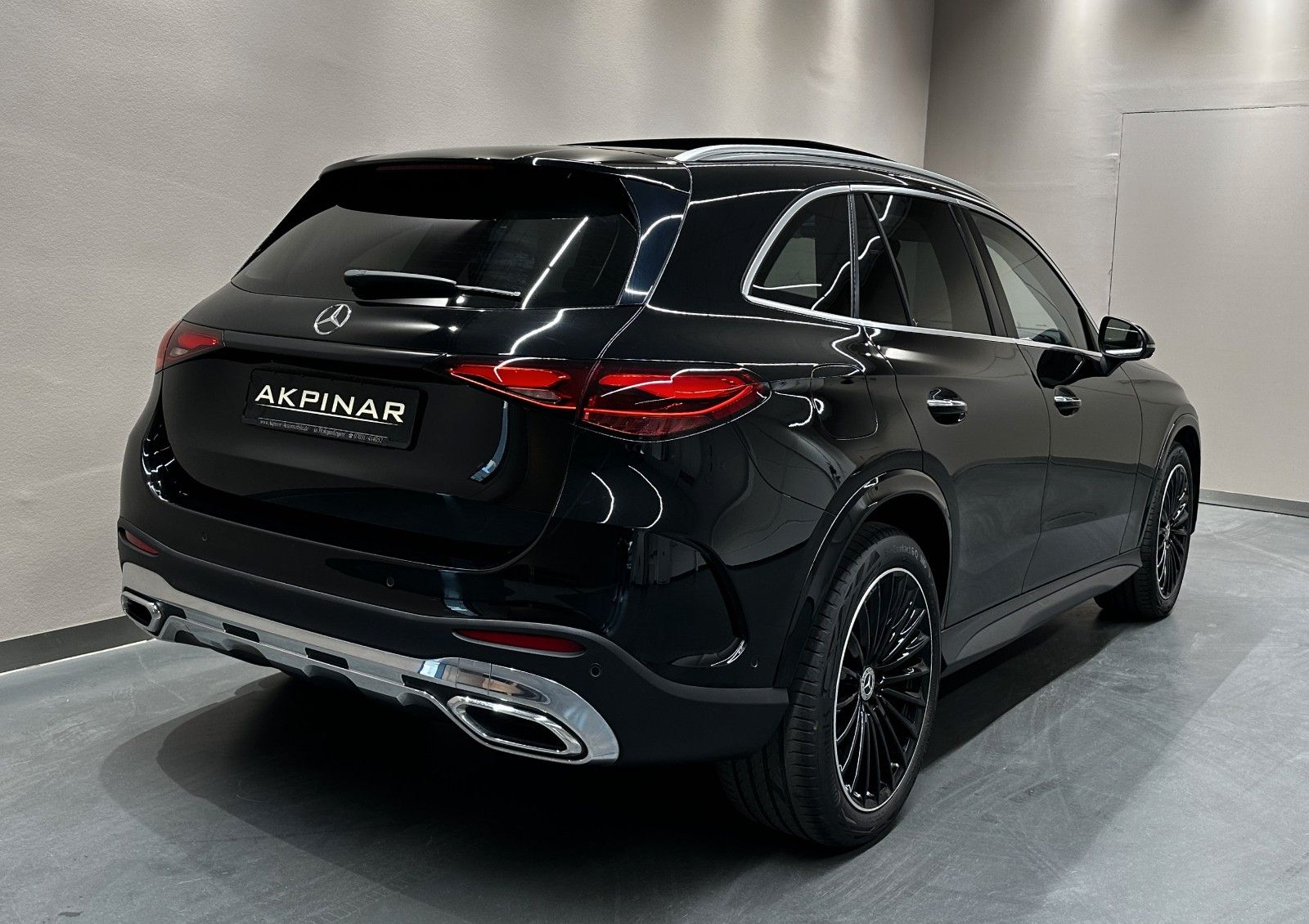 Mercedes-Benz GLC200 AMG LINE 4M *1.HAND*BURMESTER*PANO*360°*