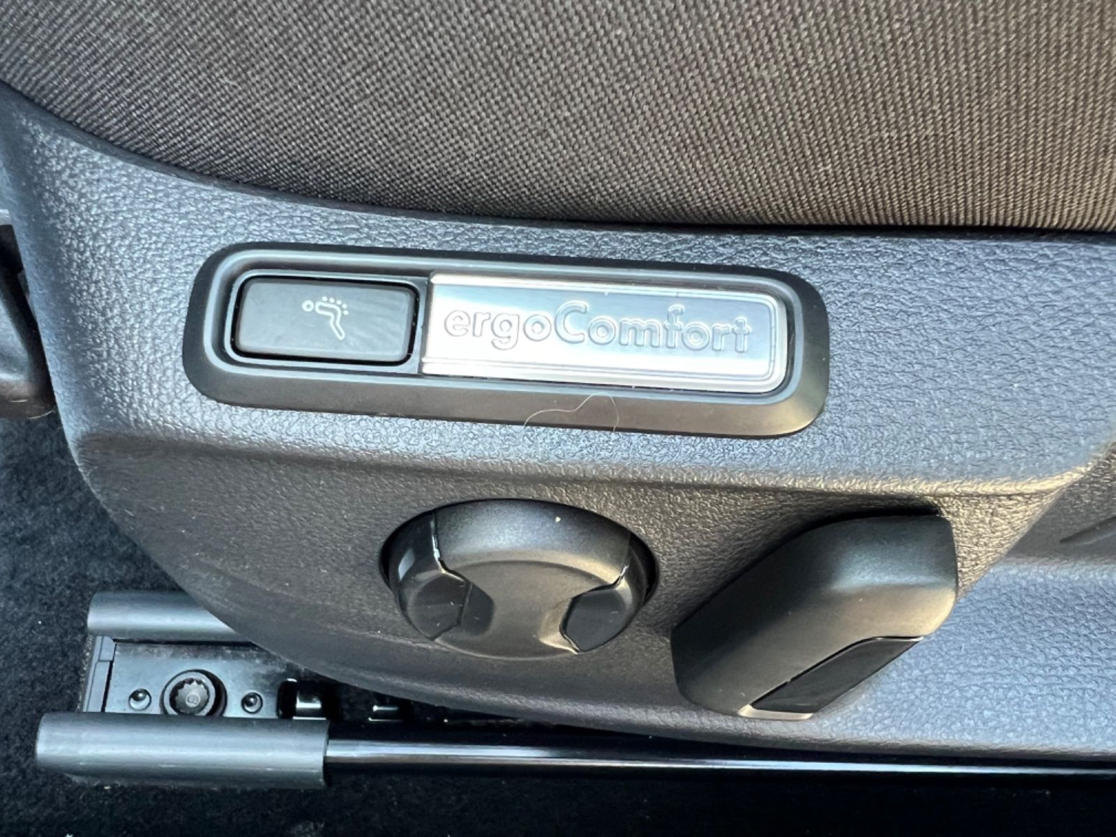 Volkswagen Passat 2.0 TDI - Samsaru's Car Outlet