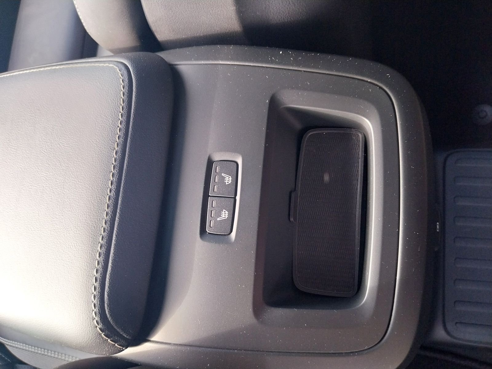 Volvo XC60 Polestar Engineered Recharge Plug-In Hybrid