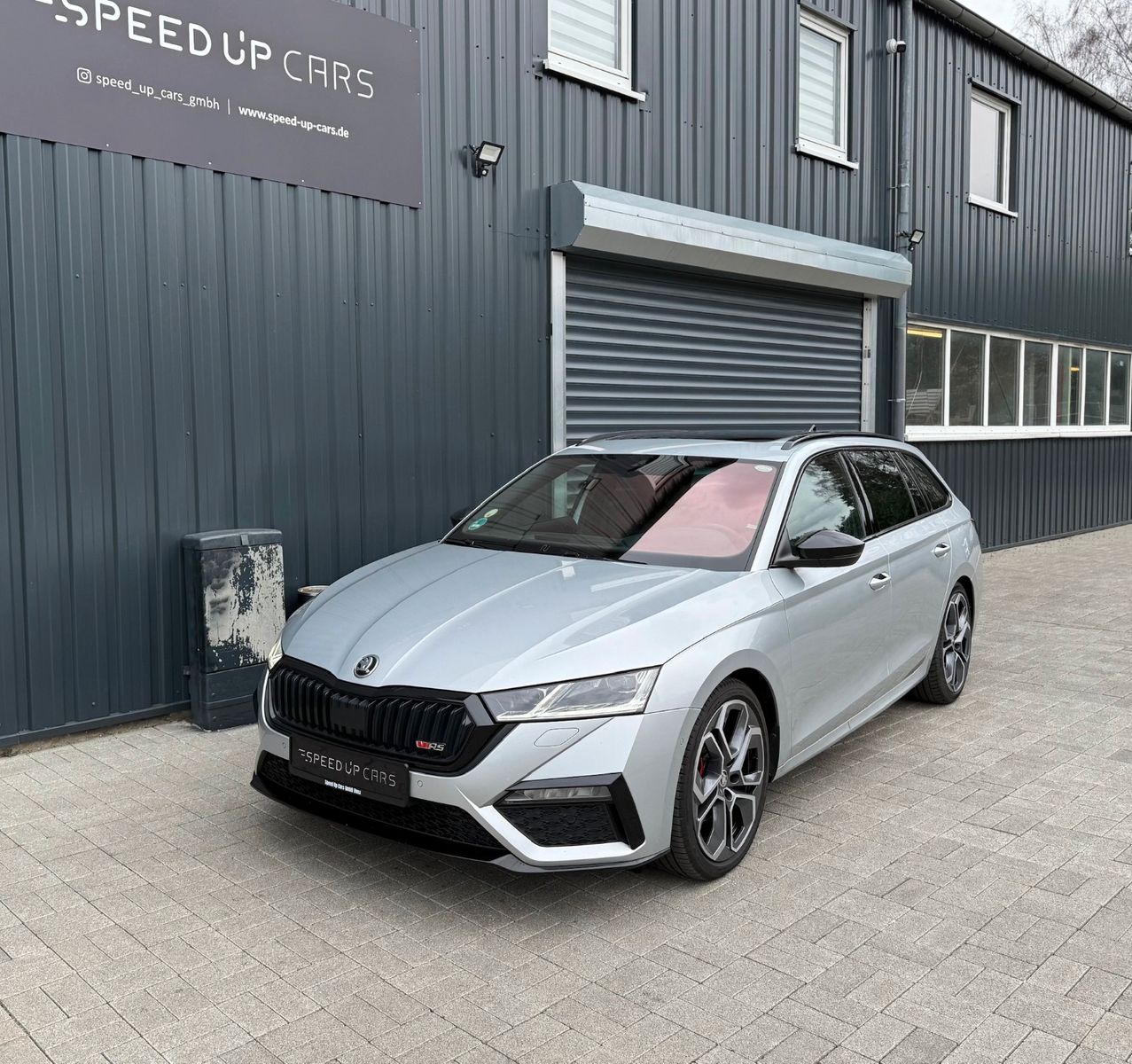 Skoda Octavia Combi RS Plus 4x4 Panora AHK 1HD ACC HUD