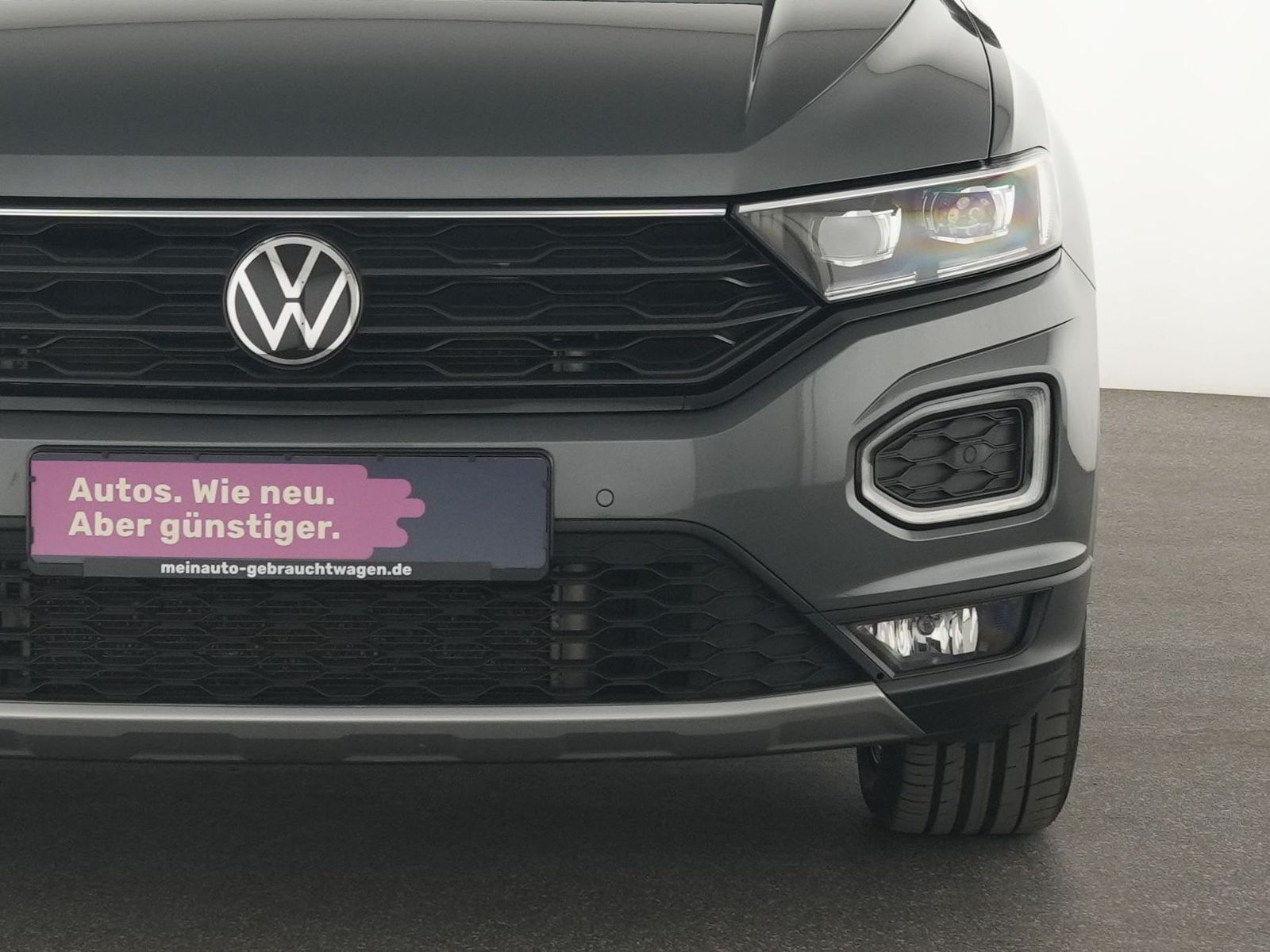 Volkswagen T-Roc Sport - Samsaru's Car Outlet