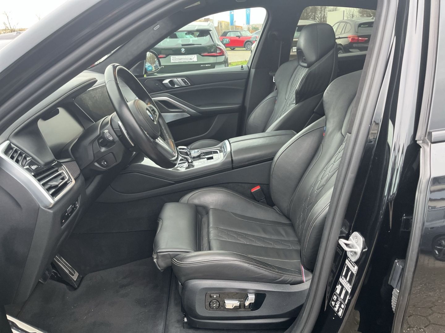 BMW X6 xDrive40d/M Sport/HUD/StHZG/AHK/BowersWilkins