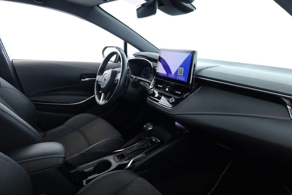 Toyota Corolla Touring Sports 2.0 CVT Team D Navi Kam