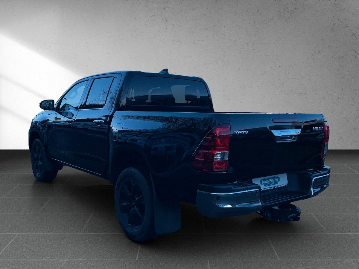 Toyota Hilux 2.4D 4x4 Double Cab Comfort *AHK*2xPDC*NAV