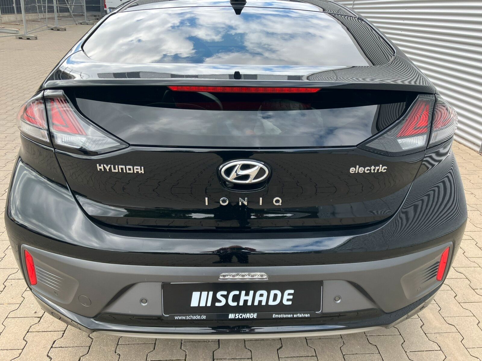 Hyundai IONIQ Prime - Samsaru's Car Outlet