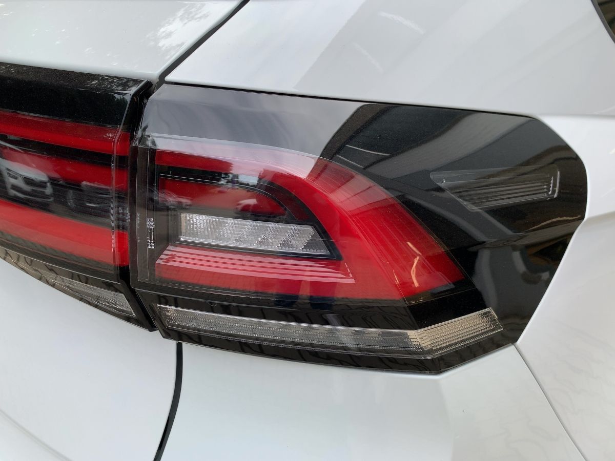 Volkswagen Taigo 1.0 TSI DSG R-LINE - Samsaru's Car Outlet