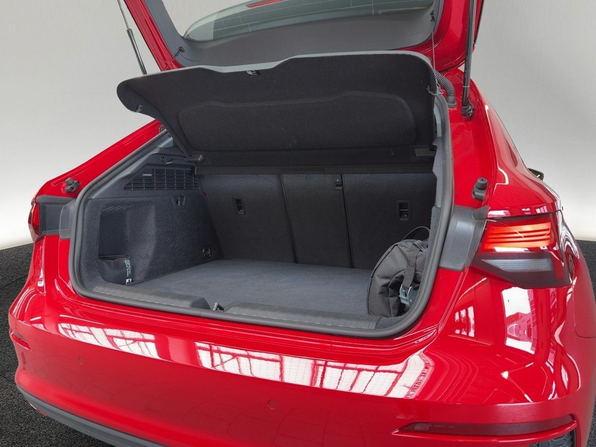 Audi A3 Sportback 30 TFSI g-tron Pano AHK Navi virtua