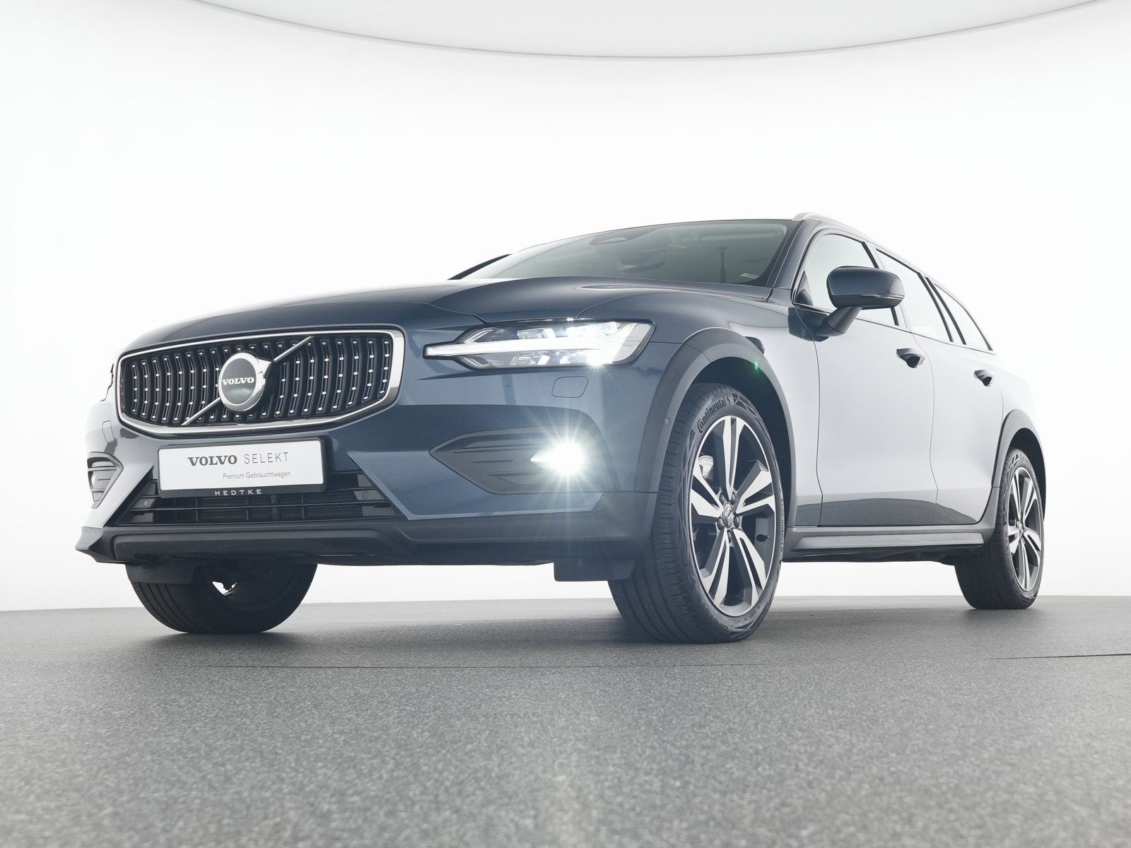 Volvo V60 CC B4 AWD Plus SONDERFINANZIERUNG 1,99%*
