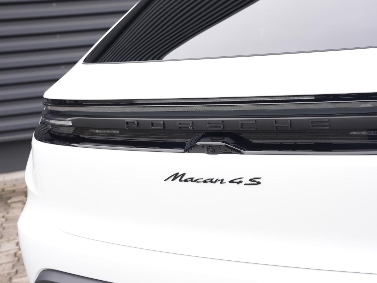 Porsche Macan 4S - Samsaru's Car Outlet