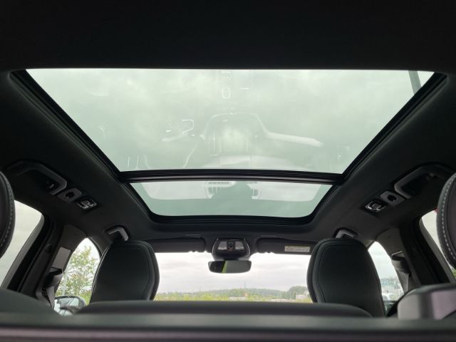 Volvo XC60 Plus Black Edition Recharge Plug-In Hybrid