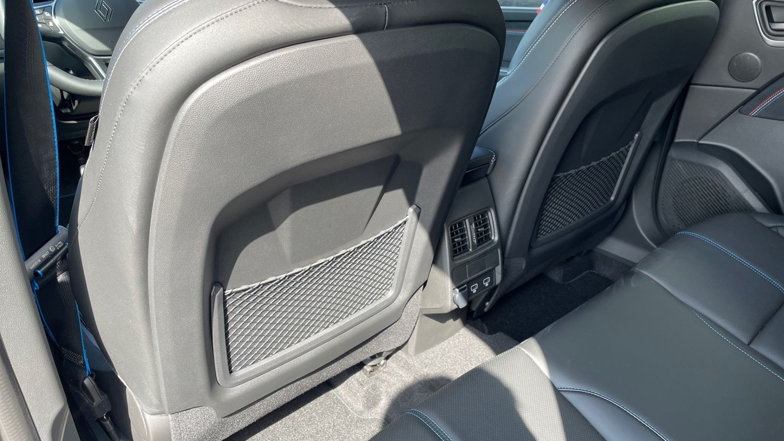 Renault Arkana ESPRIT ALPINE Full Hybrid - Samsaru's Car Outlet