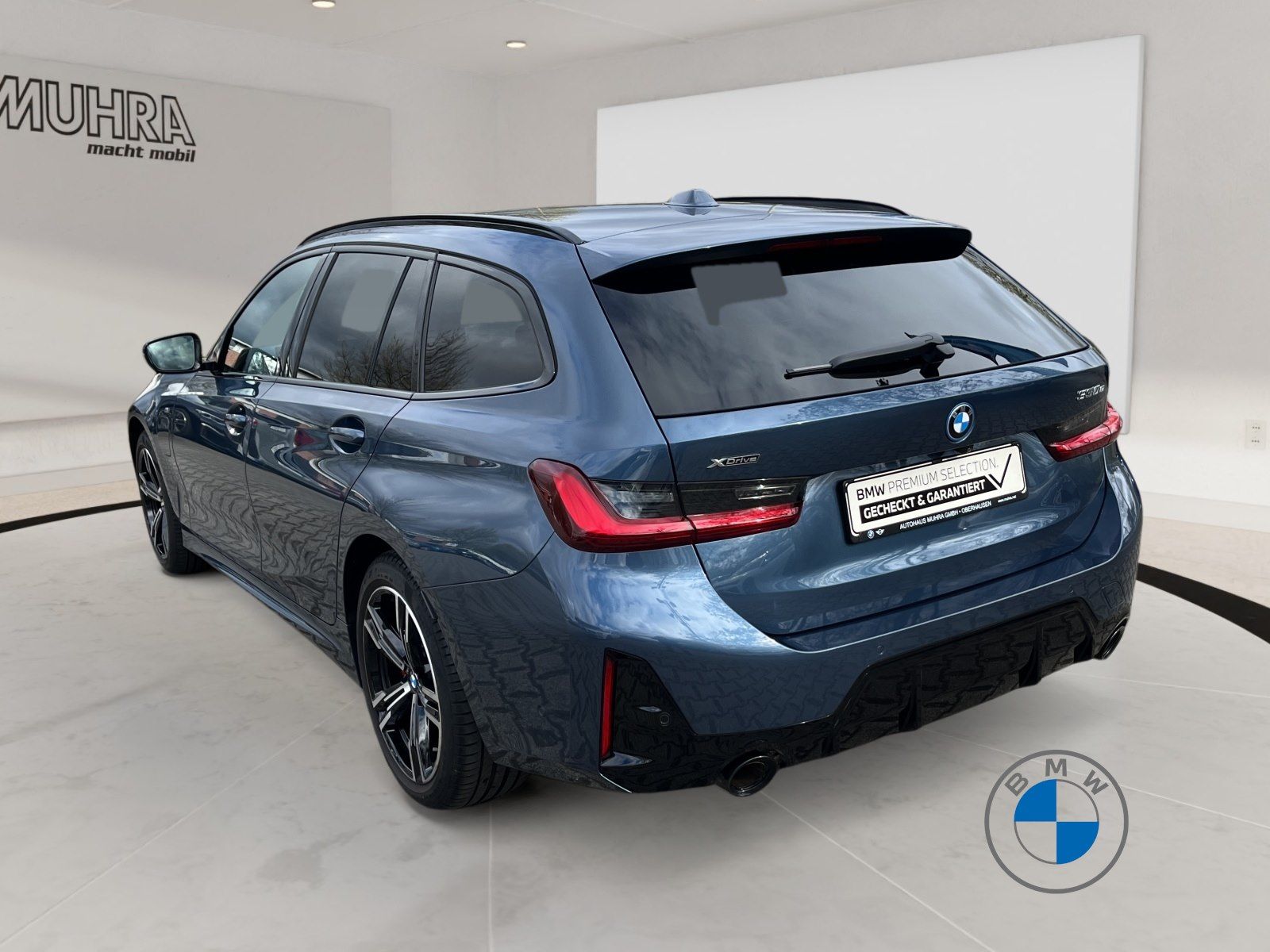 BMW 330e xDrive Touring M Sport Pro AHK Pano ACC H/K