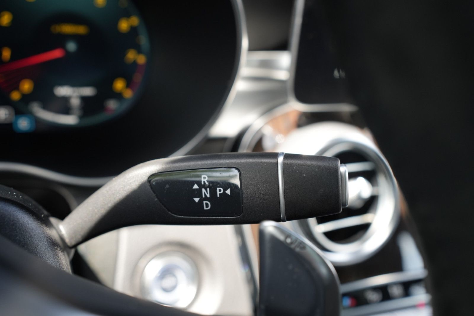 Mercedes-Benz GLC 63 S AMG 4Matic*MBUX*NAVI*KLIMA*HUD*AHK*