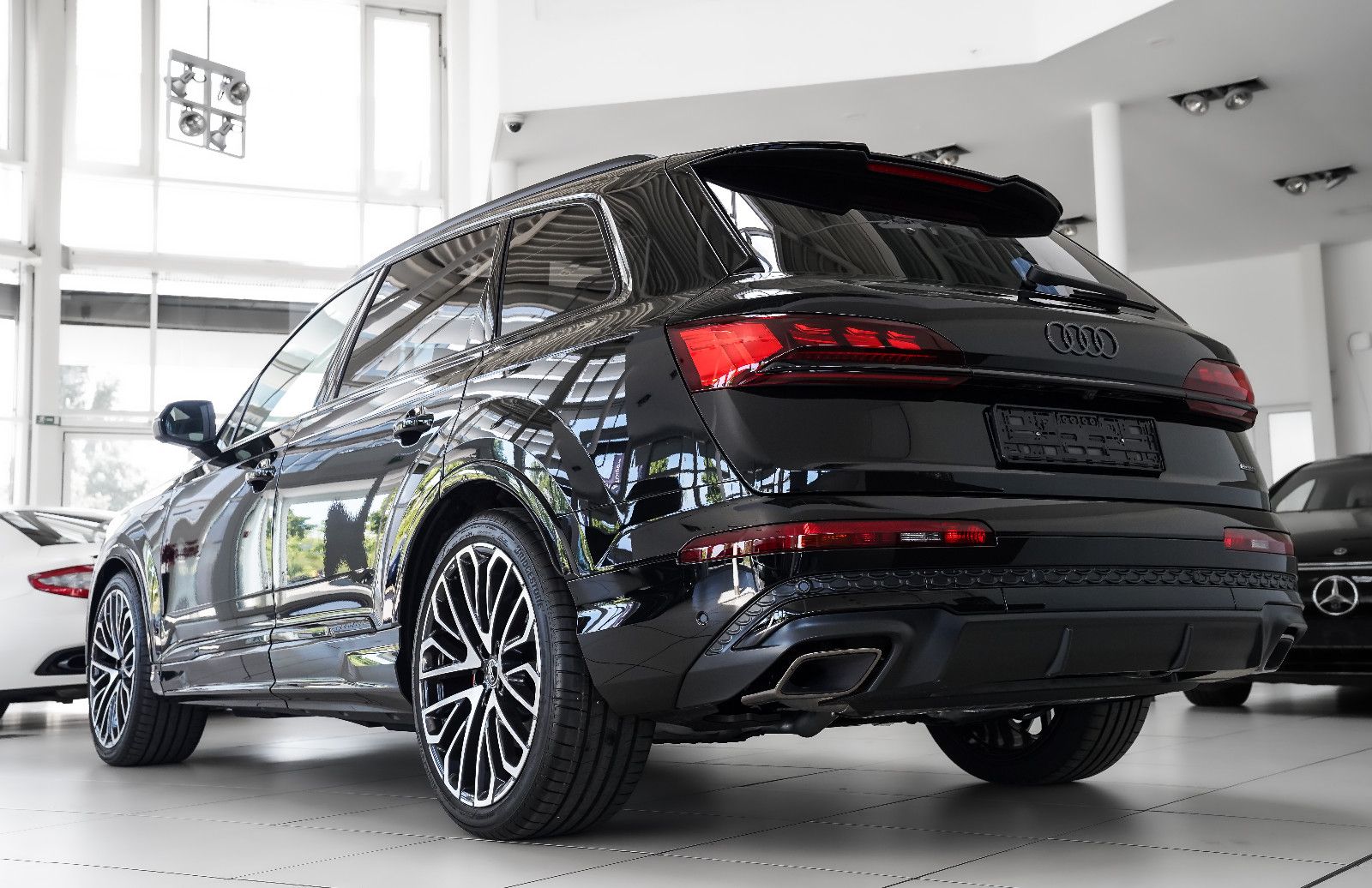 Audi Q7 50 TDI quattro S line Maasage Laser B&O AHK