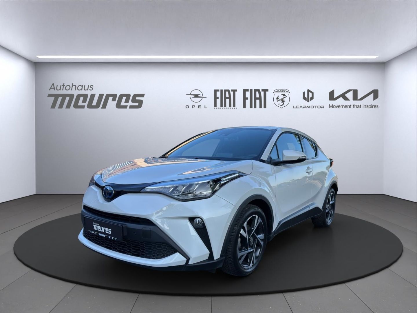 Toyota C-HR Hybrid - Samsaru's Car Outlet