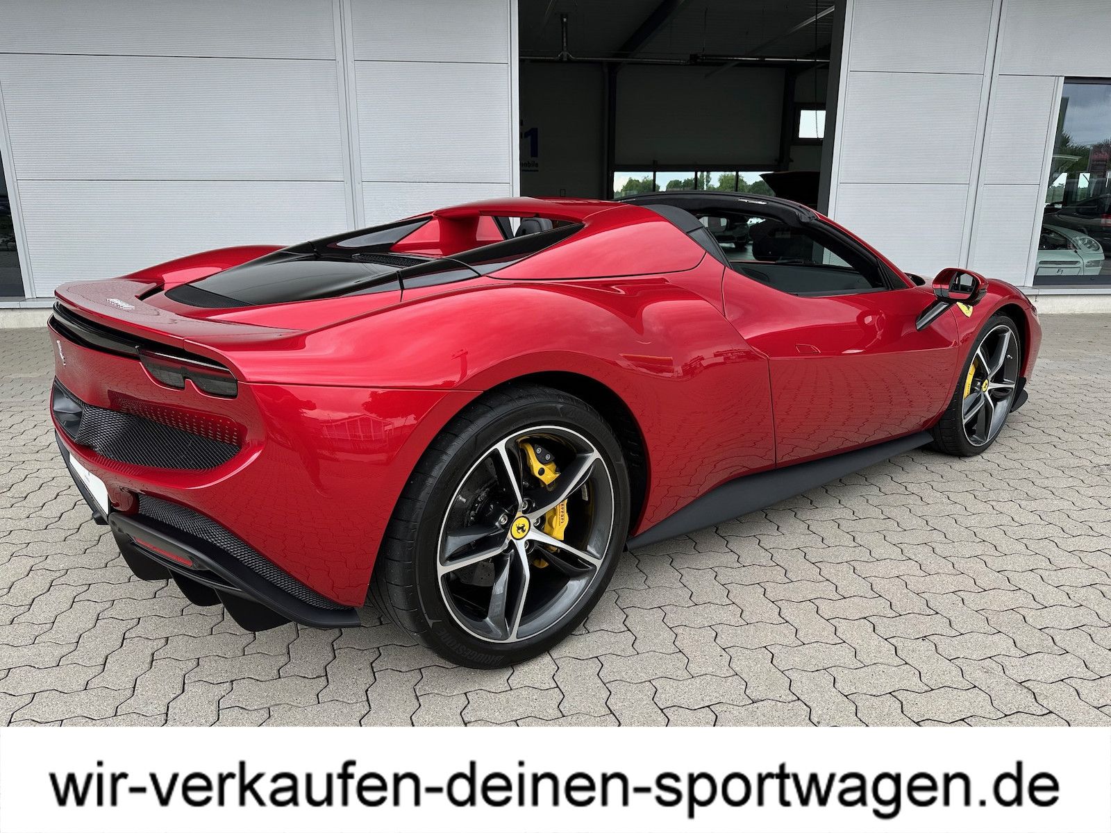 Ferrari 296 GTS - Samsaru's Car Outlet