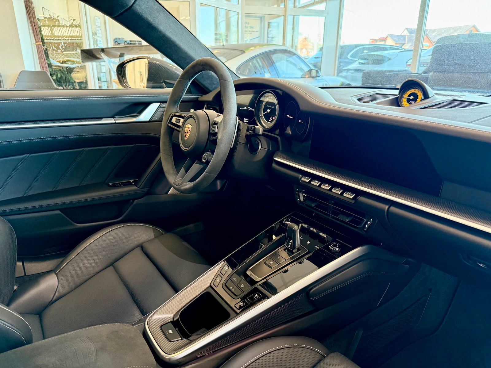 Porsche 911 992 Turbo S LIFT/Glasdach/ACC/Burmester
