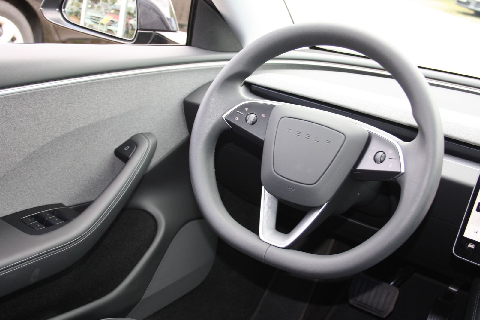 Tesla Model 3 HIGHLAND SR RWD PANORAMA 1.HAND