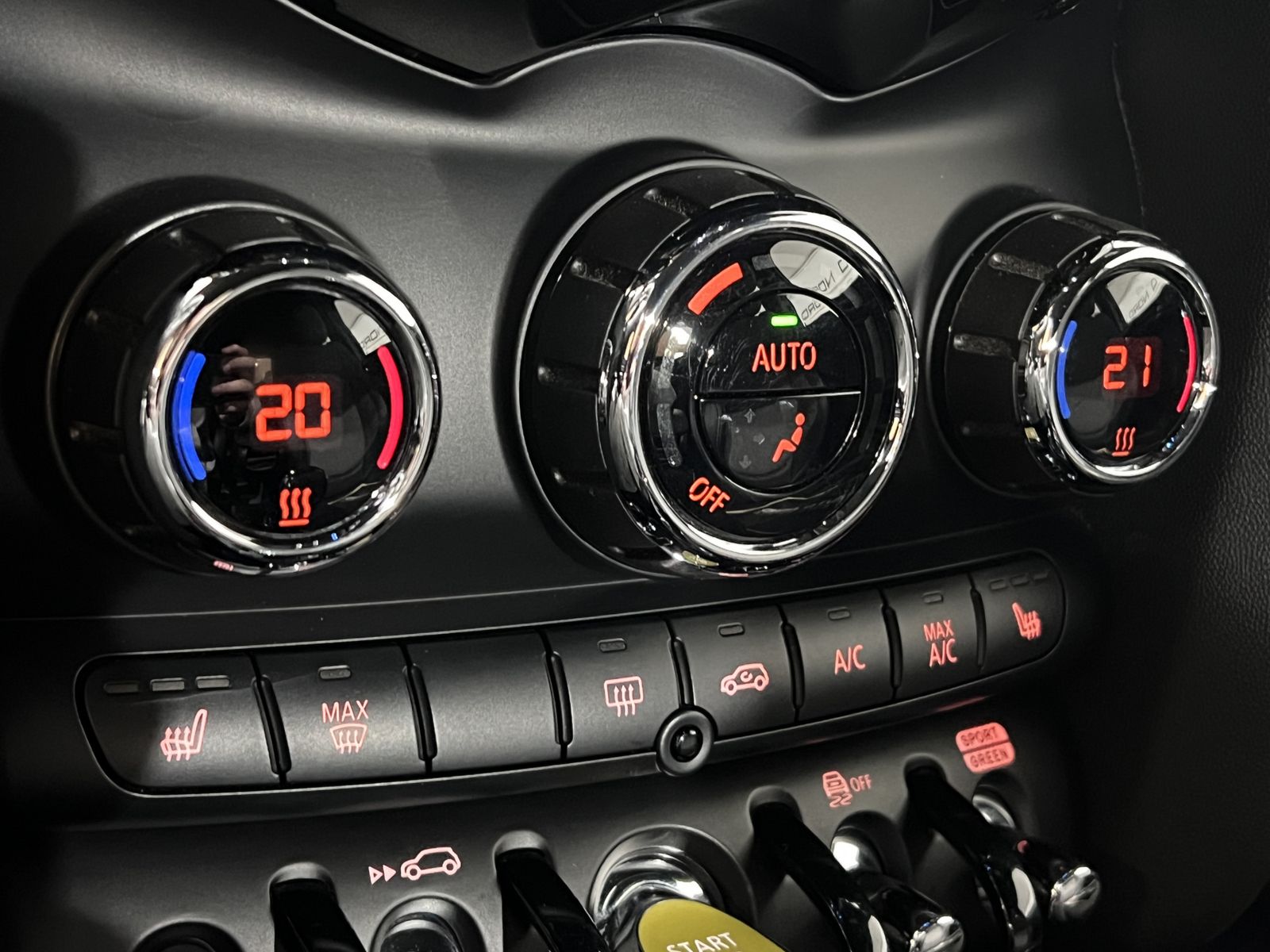 MINI Cooper SE Trim - Samsaru's Car Outlet