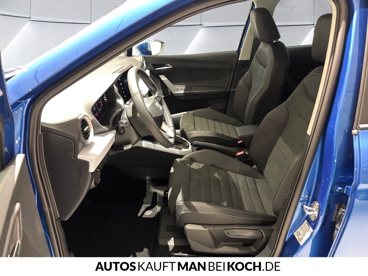 Seat Arona 1.0 TSI DSG Road Ed SOUND NAVI PDC V+H AHK