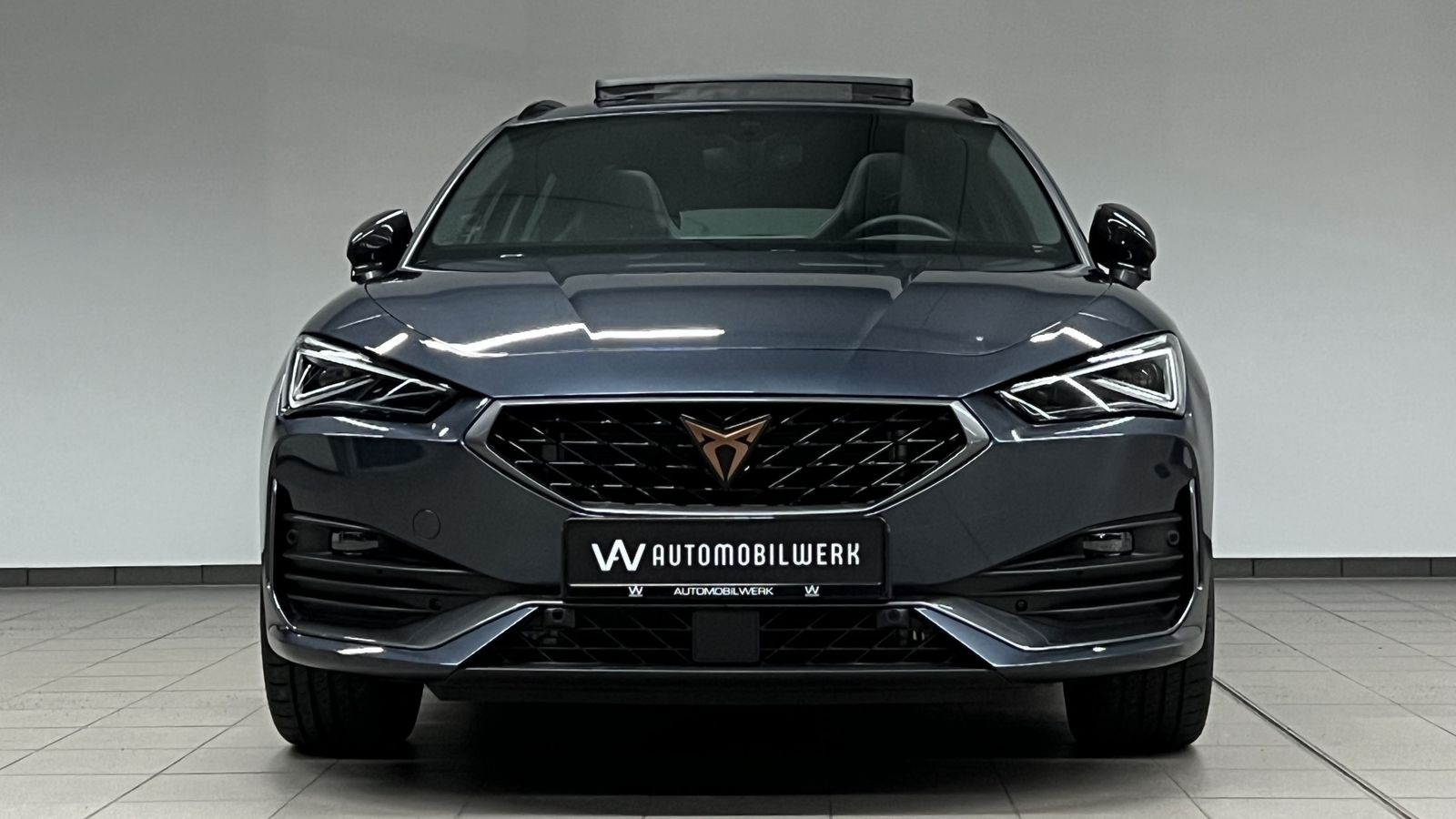 Cupra Leon Sportstourer VZ e-Hybrid - Samsaru's Car Outlet