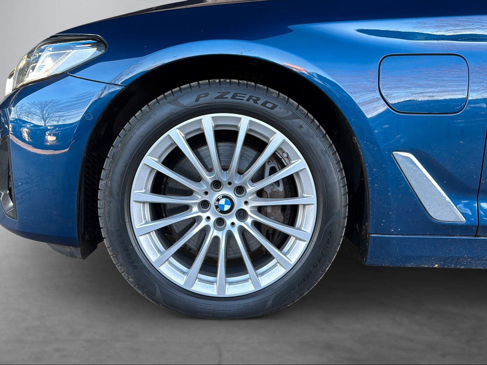 BMW 545 xDrive | M Sport | AHK | 360° | Leder | AHK