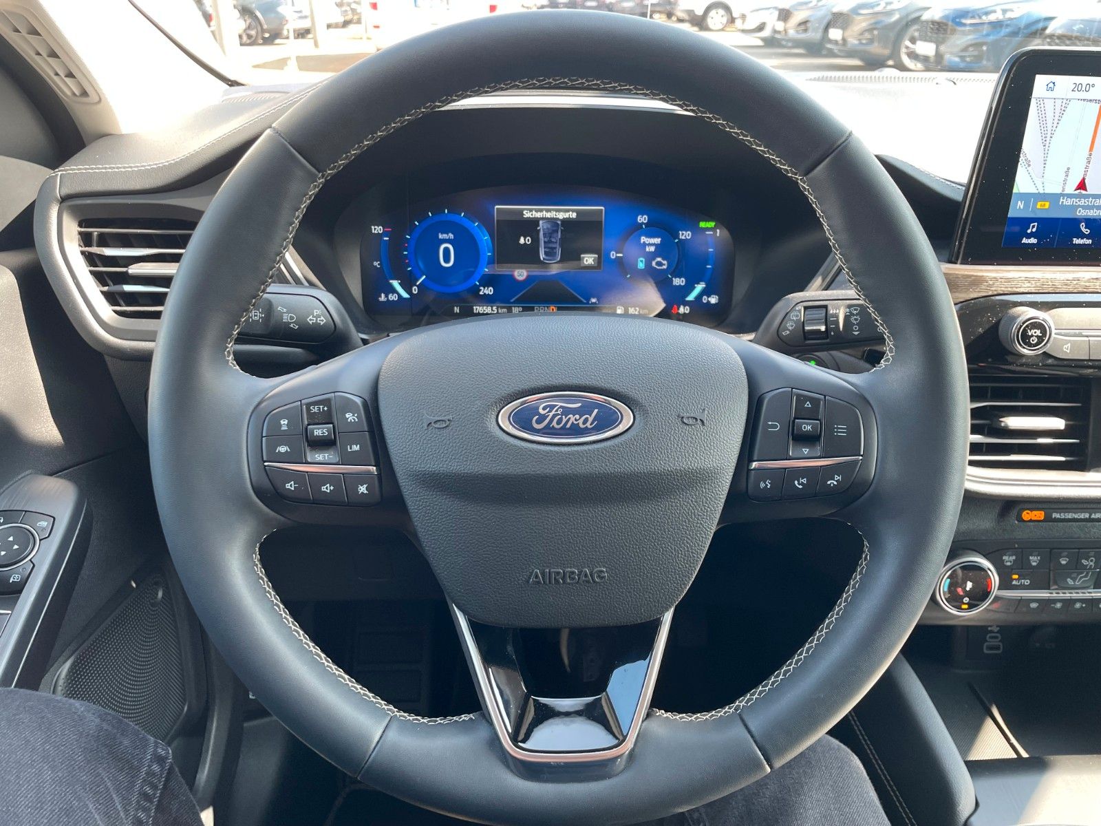 Ford Kuga FHEV Vignale - Samsaru's Car Outlet