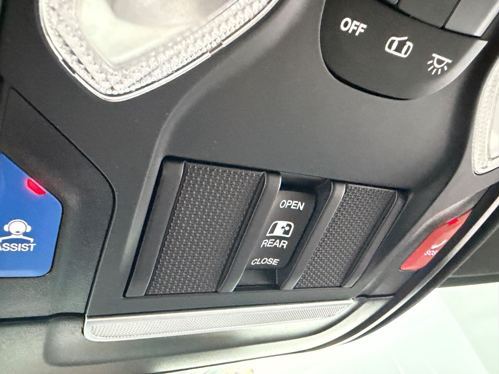 Dodge RAM 1500 5.7 4x4 eTORQUE Bigh. Crew./12"Display/