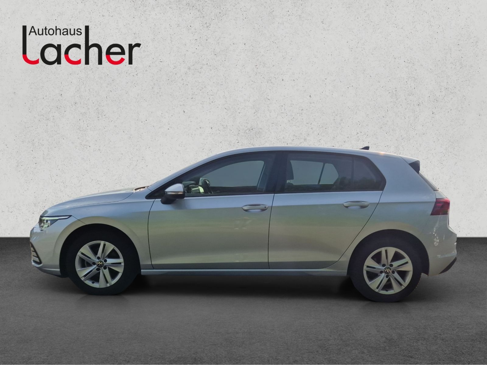 Volkswagen Golf Life 1.5 TSI - Samsaru's Car Outlet